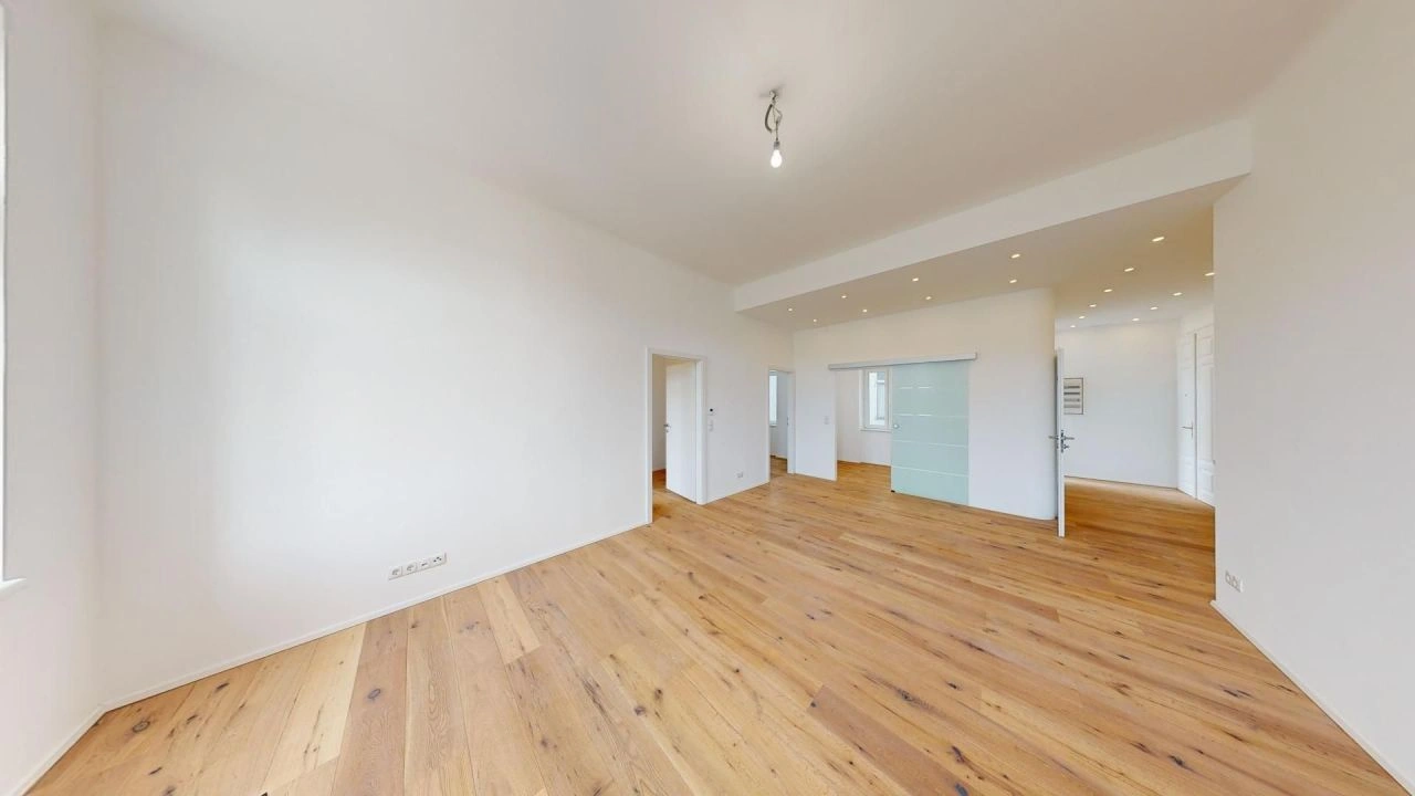 Elegant apartment near metro in Vienna