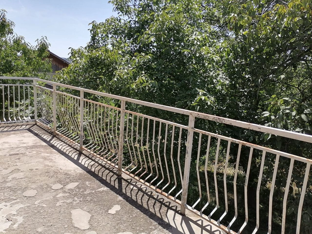 Villa in the picturesque area of Grotska in Belgrade, Serbia