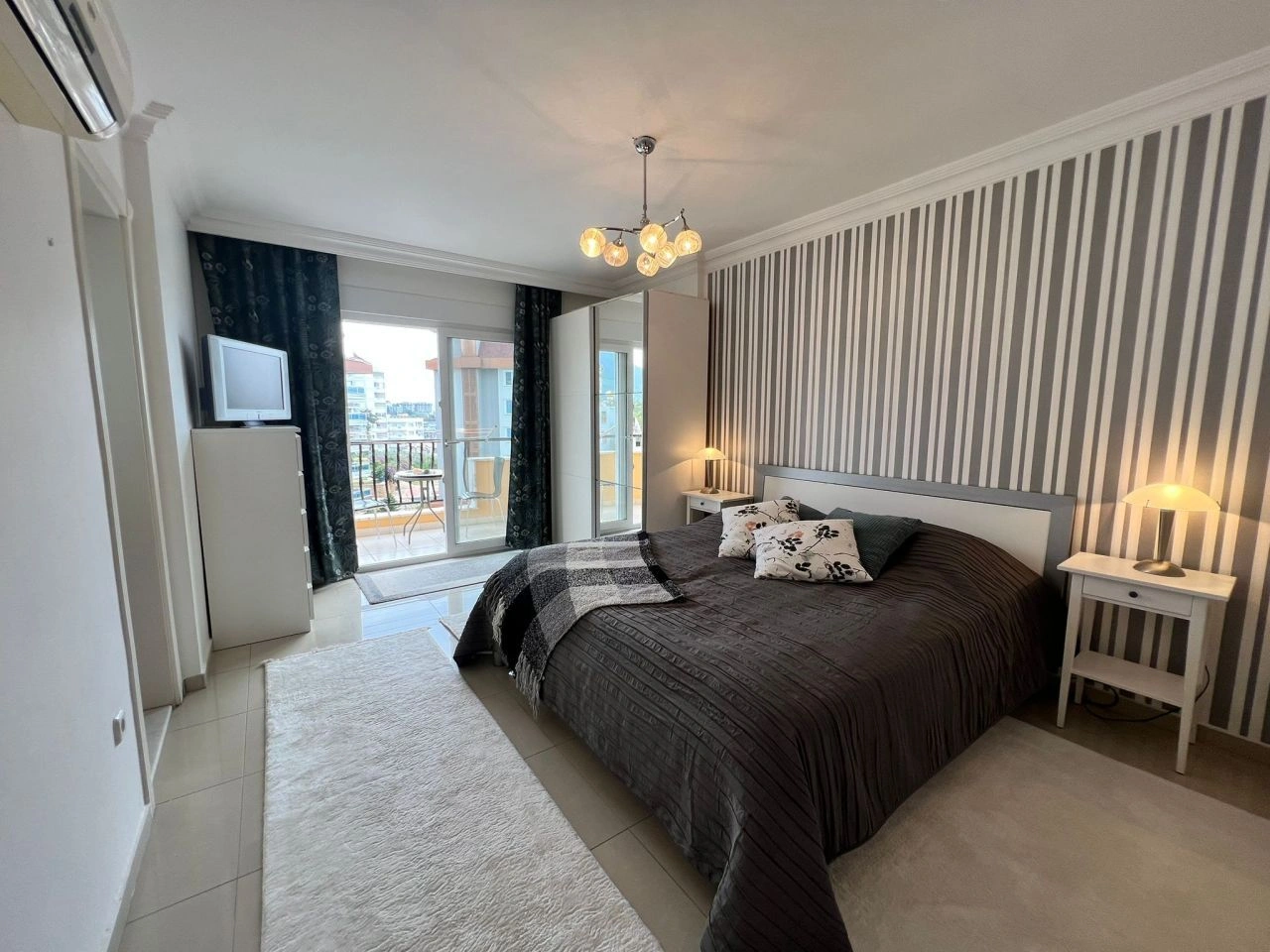 Magnifico appartamento di 135 m2 con vista sulle montagne e sul mare, nel quartiere Tosmur, Alanya