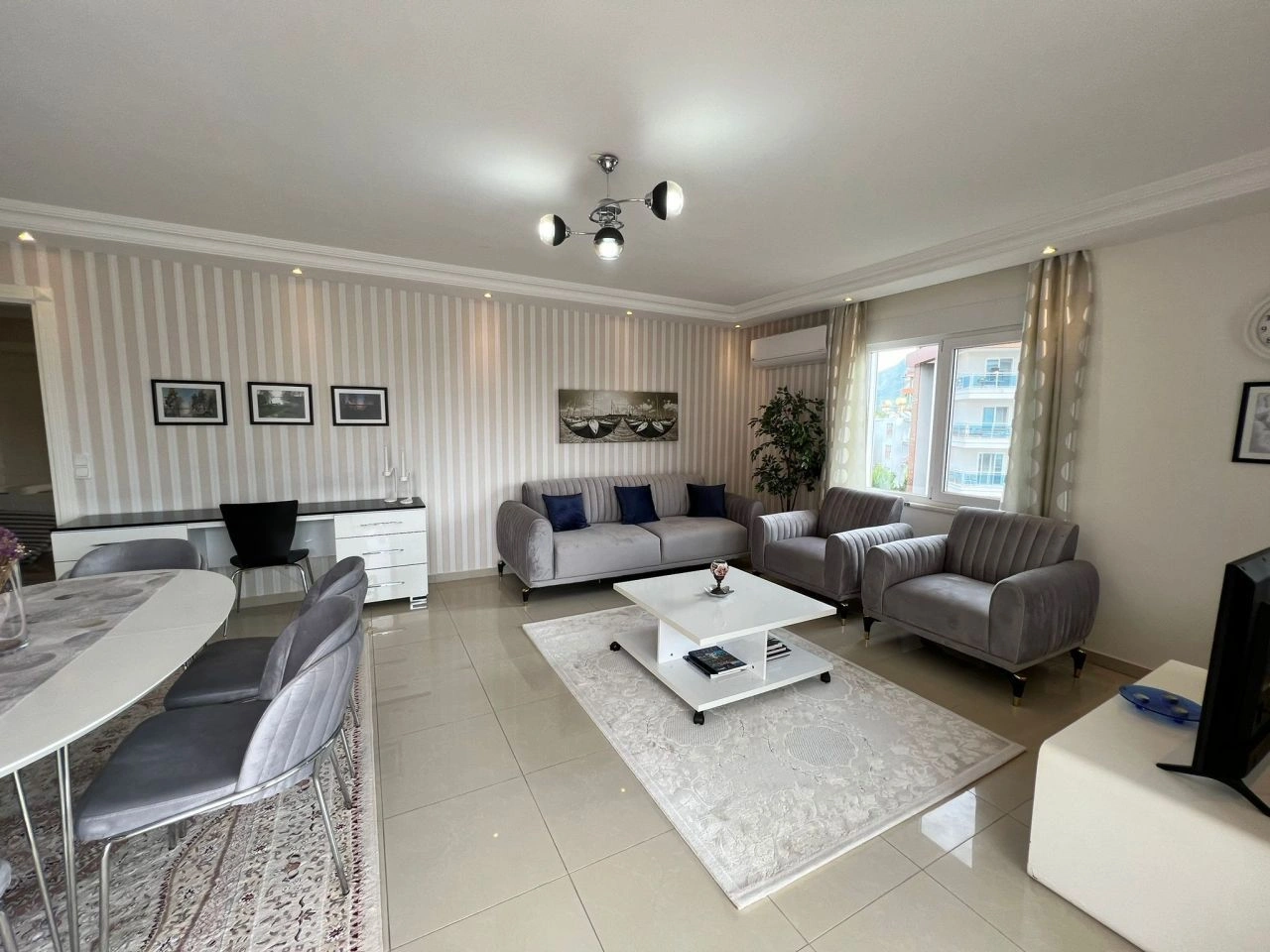 Magnifico appartamento di 135 m2 con vista sulle montagne e sul mare, nel quartiere Tosmur, Alanya