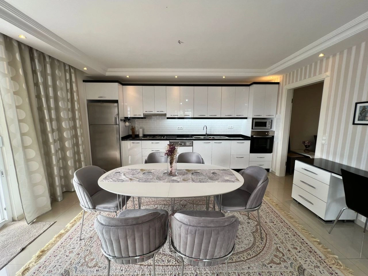 Magnifico appartamento di 135 m2 con vista sulle montagne e sul mare, nel quartiere Tosmur, Alanya