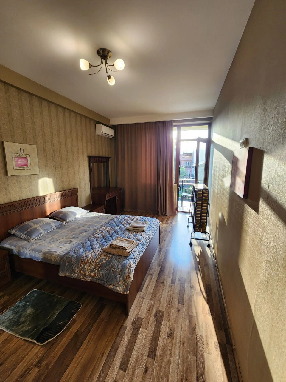 Apartamento confortável 2+1 perto do metrô em Tbilisi