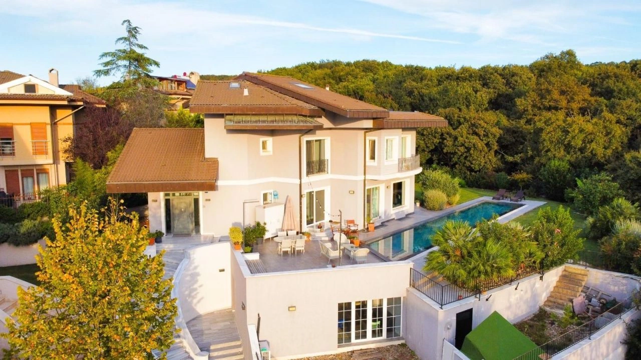 伊斯坦布尔 7+1 豪华居住别墅