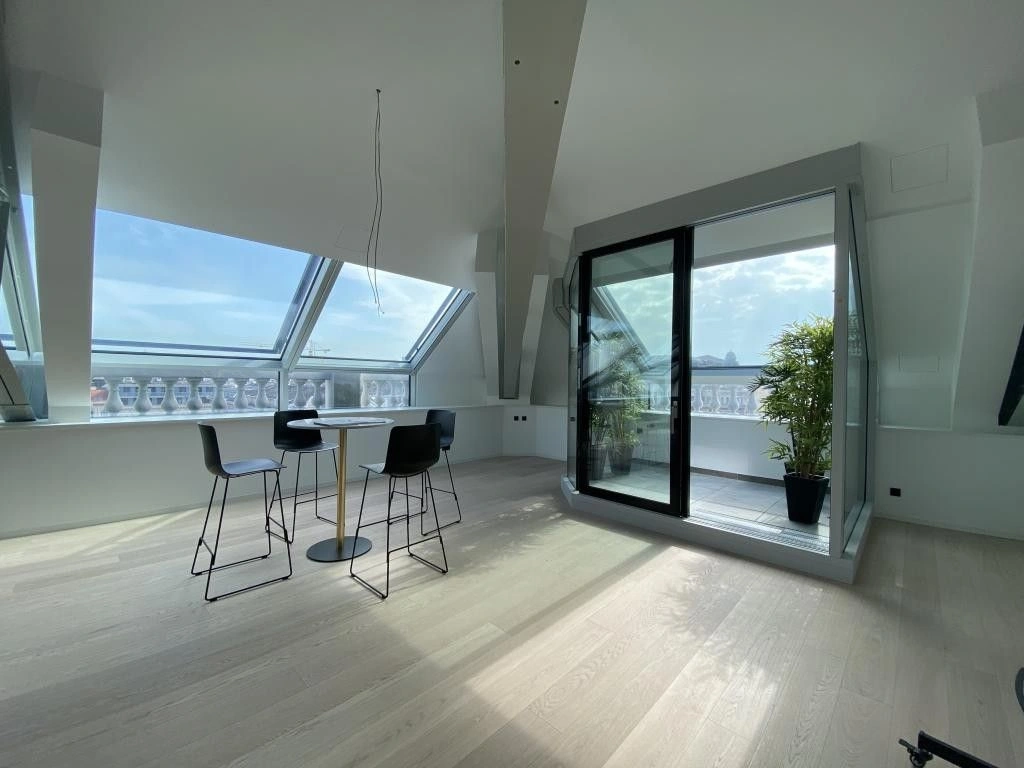 Luxurious penthouse with two loggias in Vienna, Austria, 212.52 m²