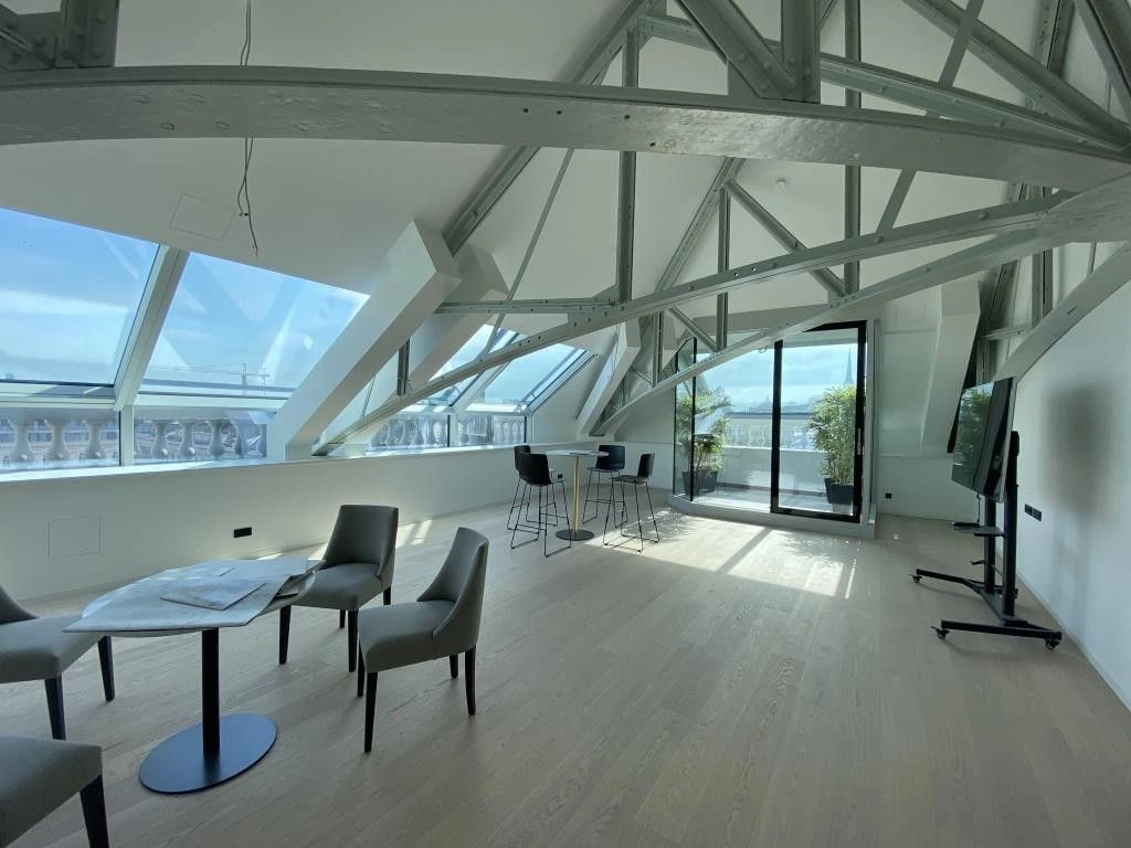 Luxurious penthouse with two loggias in Vienna, Austria, 212.52 m²