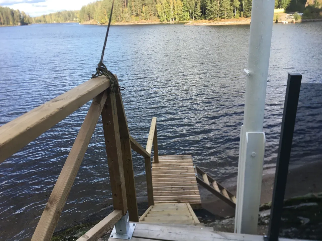 Haus 1+1 mit großem Grundstück in Taipalsaari am Seeufer, Finnland