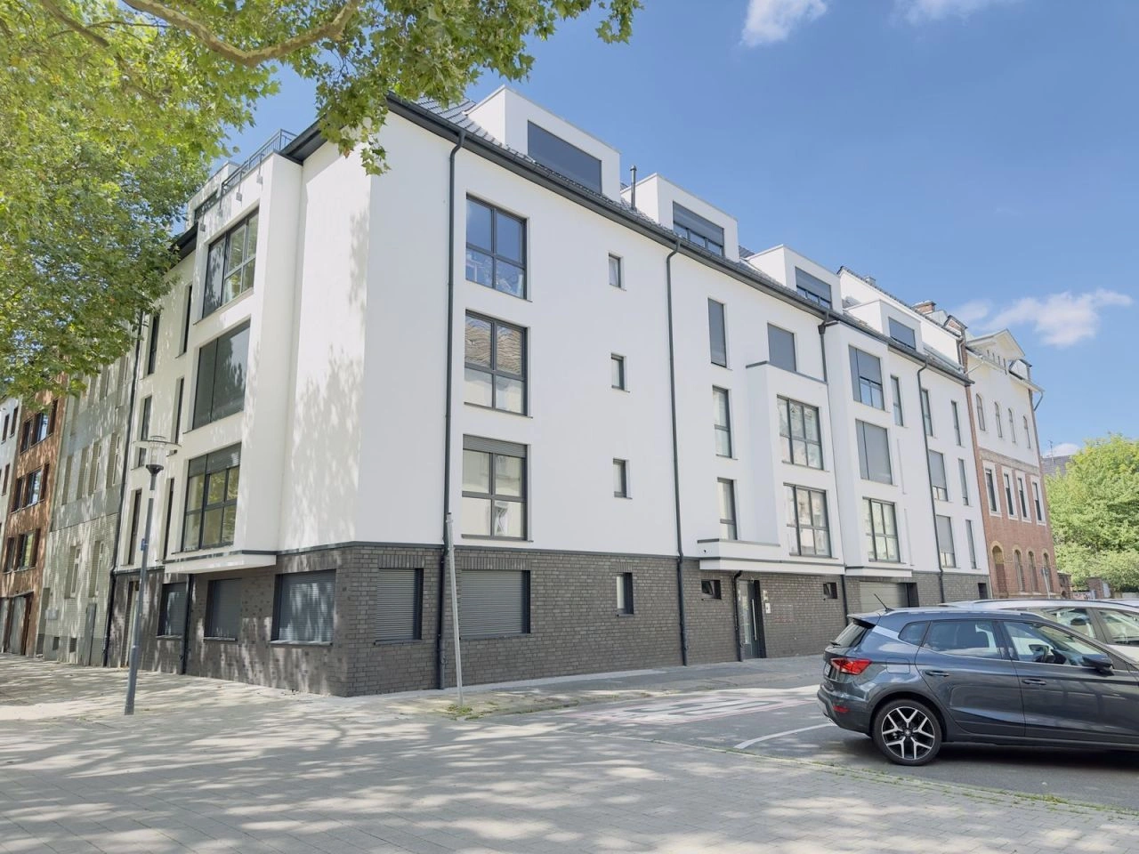 شقة 4+1 في مبنى جديد في كريفيلد