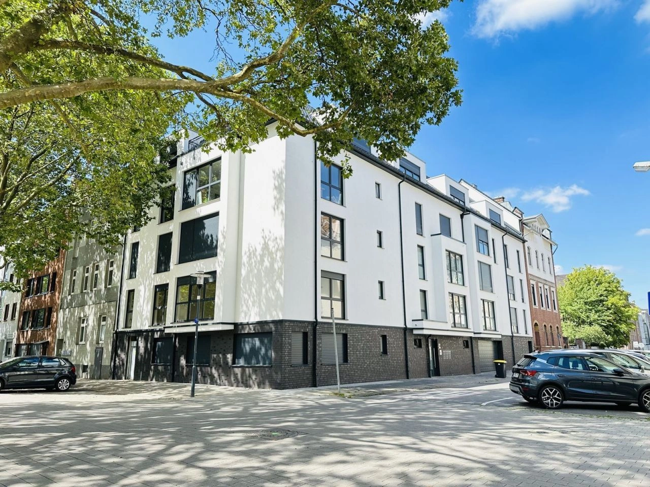 شقة 4+1 في مبنى جديد في كريفيلد