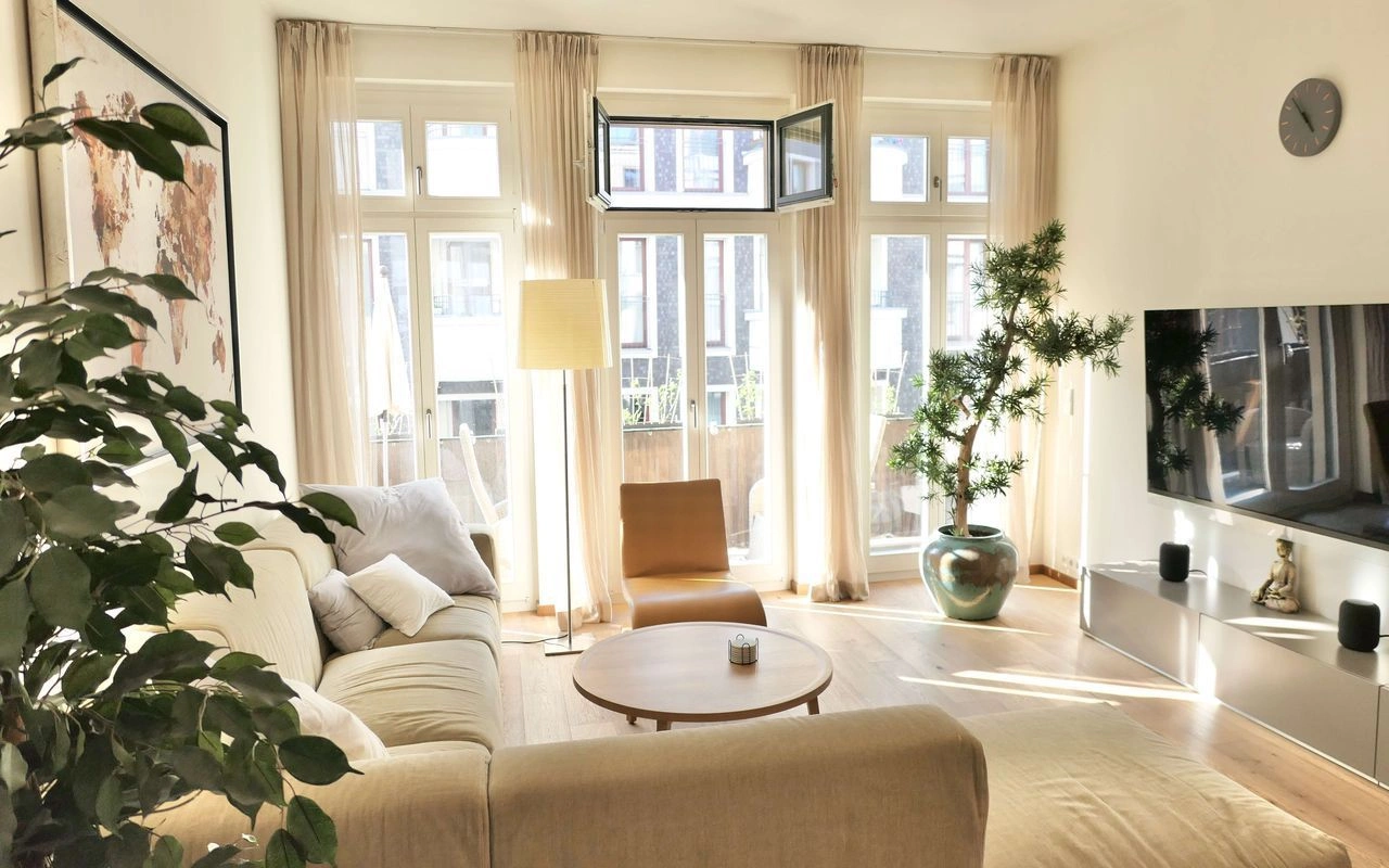 Apartamento elegante en el prestigioso complejo Fellini Residences en Berlín, Alemania, 119 m2