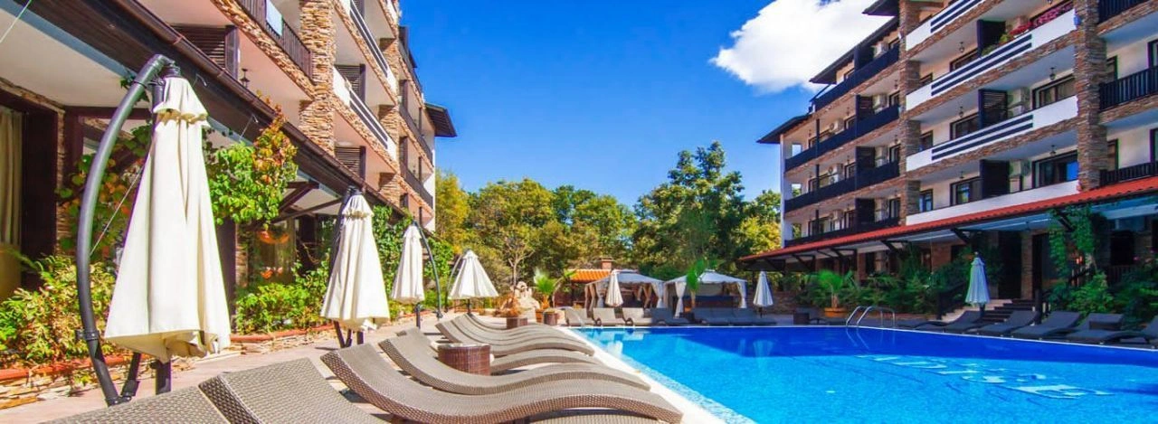 Spacious 2+1 apartment with a spacious terrace in Primorsko, Bulgaria