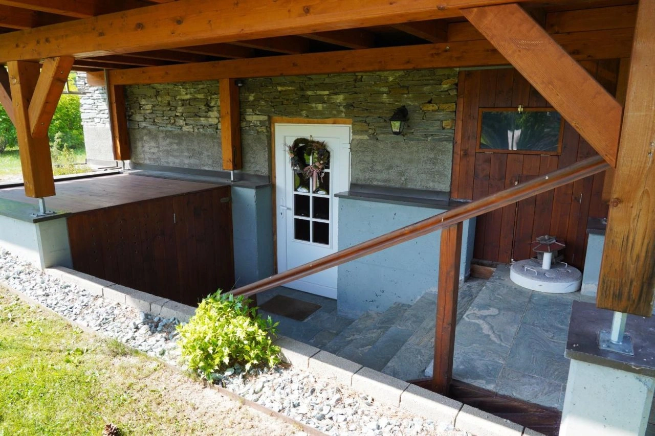 在风景如画的奥地利圣奥斯瓦尔德购买别墅