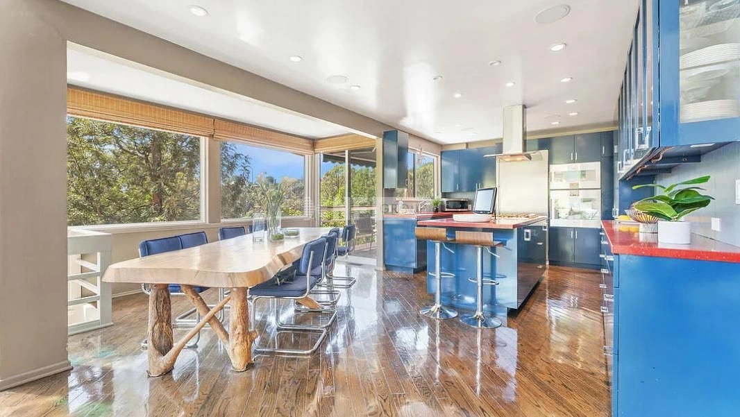 4+1 дом в живописной местности Лос-Анджелеса