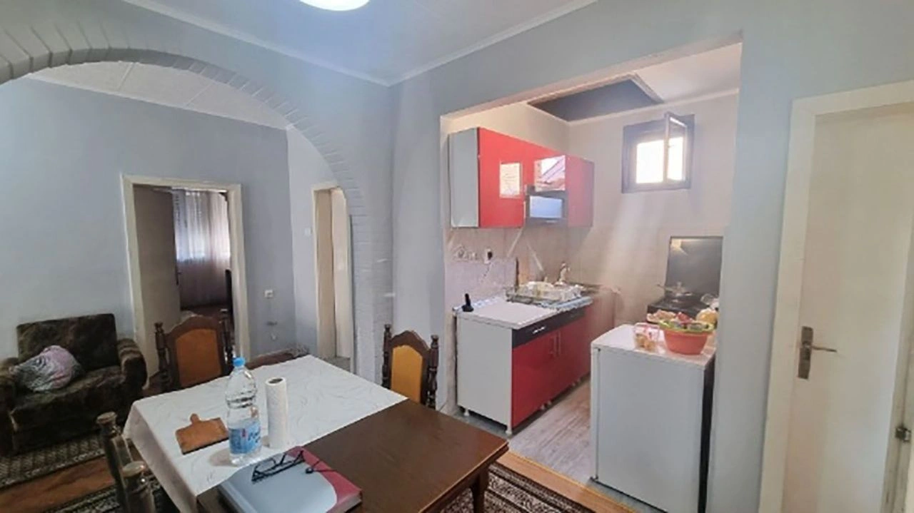 塞尔维亚松博尔多瑙河畔 3+1 住宅