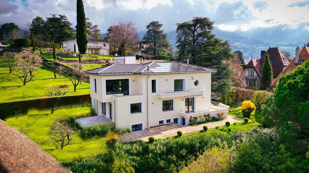 Montreux villa with views of Lake Geneva, Switzerland