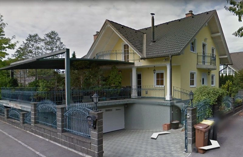 Villa 4+1 em uma área tranquila e verde de Domzale