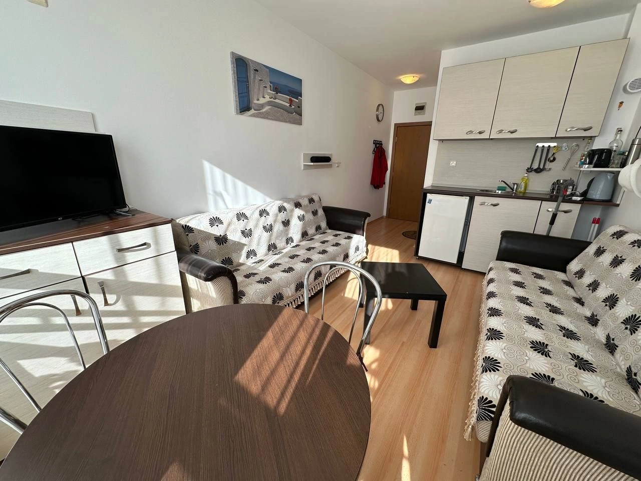 Studio on Sunny Beach in a modern complex with furniture and appliances, Bulgaria