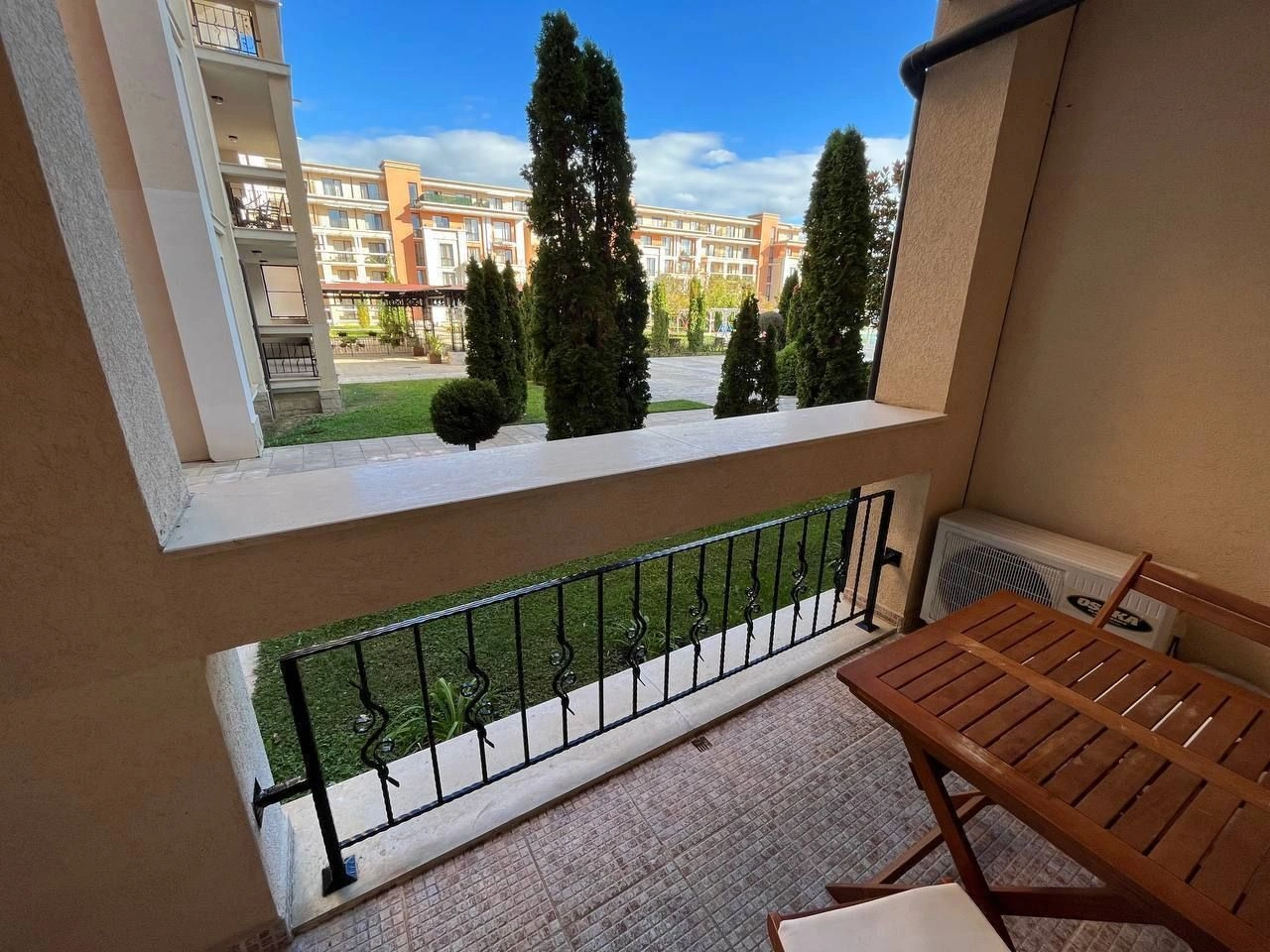 Studio on the first line of the sea in a prestigious complex in Sveti Vlas, Bulgaria