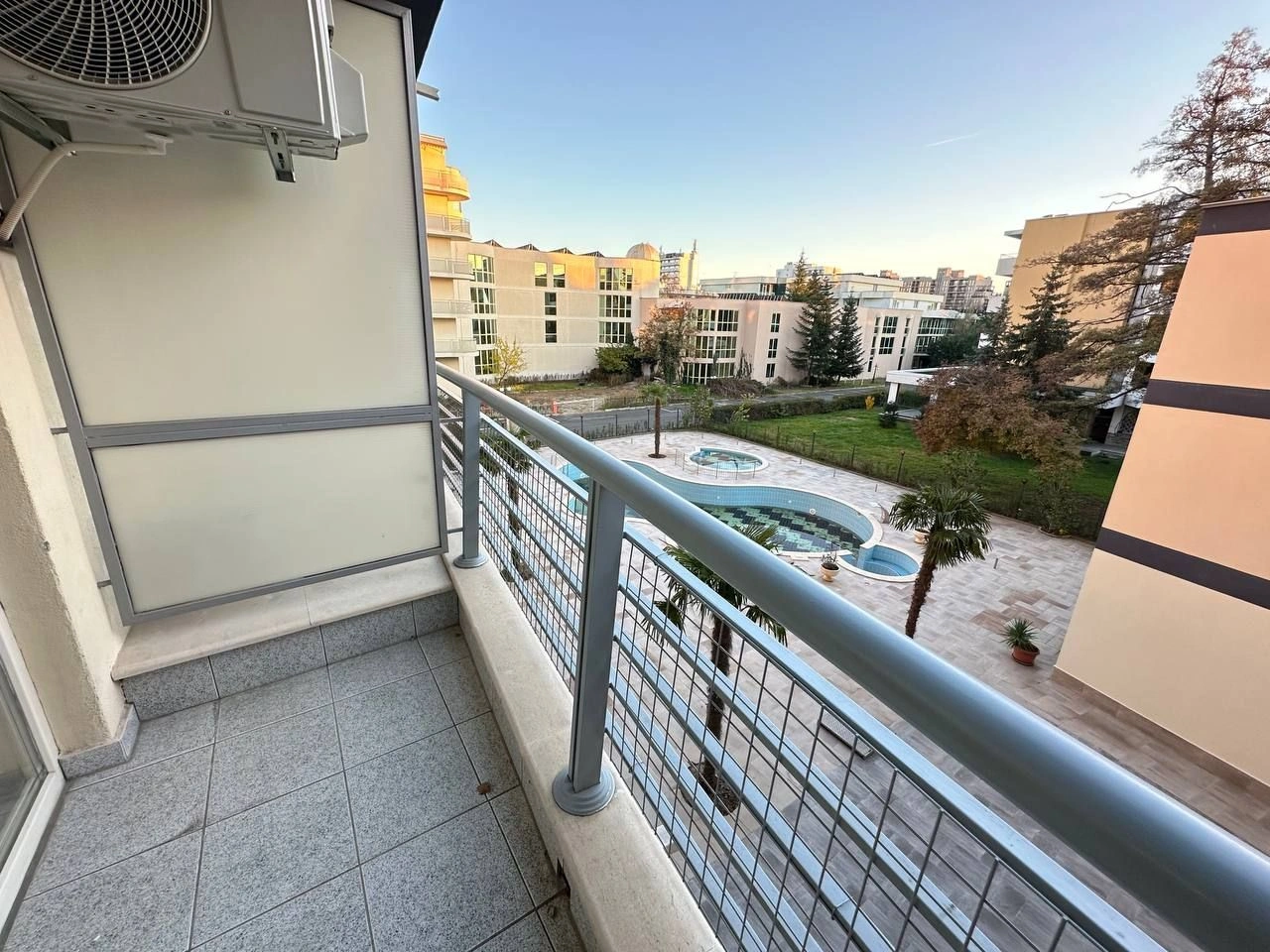 استودیو با استخر و رستوران در ساحل آفتابی، بلغارستان