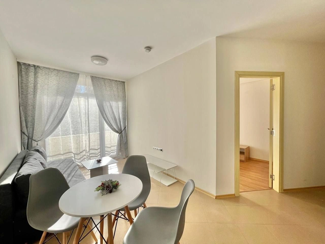 Apartment on Sunny Beach in a modern complex by the sea, Bulgaria