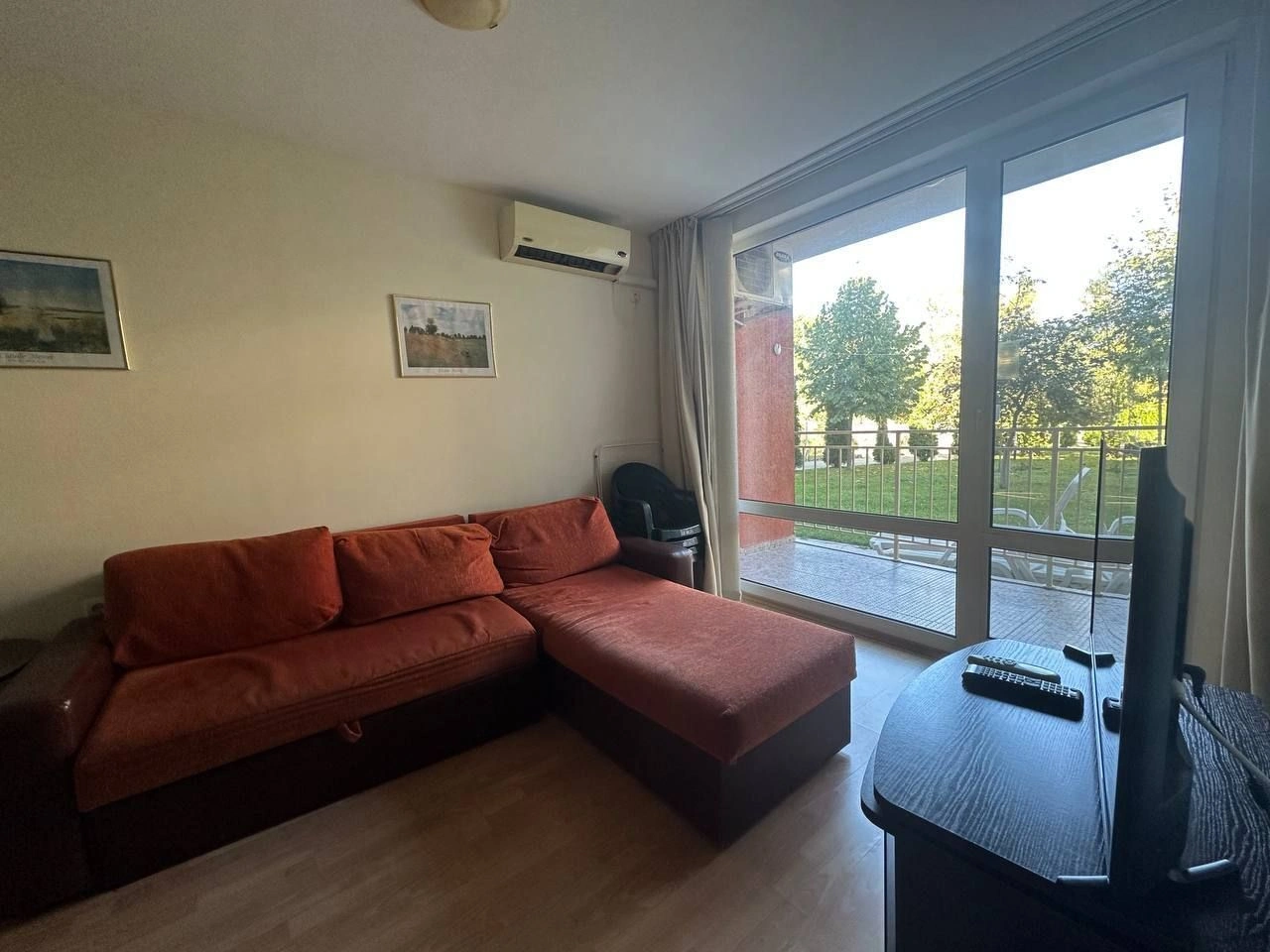 شقة مع شرفة واسعة بجوار البحر على شاطئ الشمس، بلغاريا