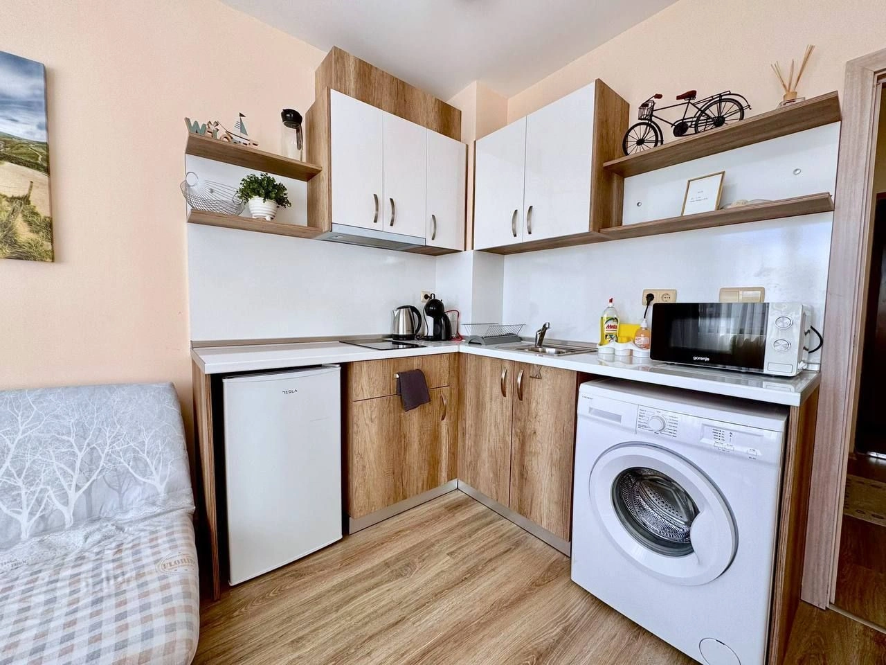 Furnished apartments with finishes by the sea in Ravda, Bulgaria