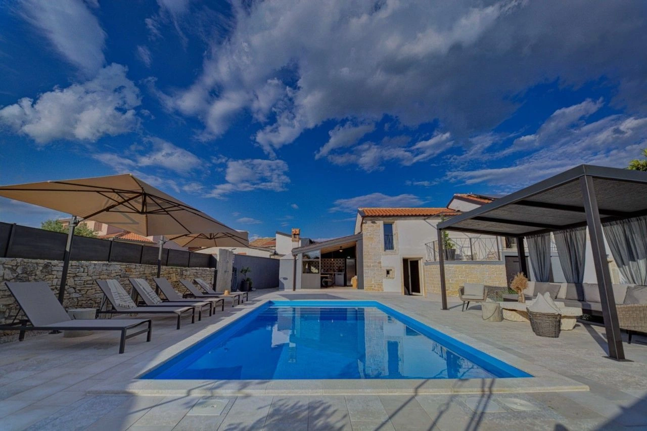 Spacious, beautiful villa in Istria, Rovinj with swimming pool