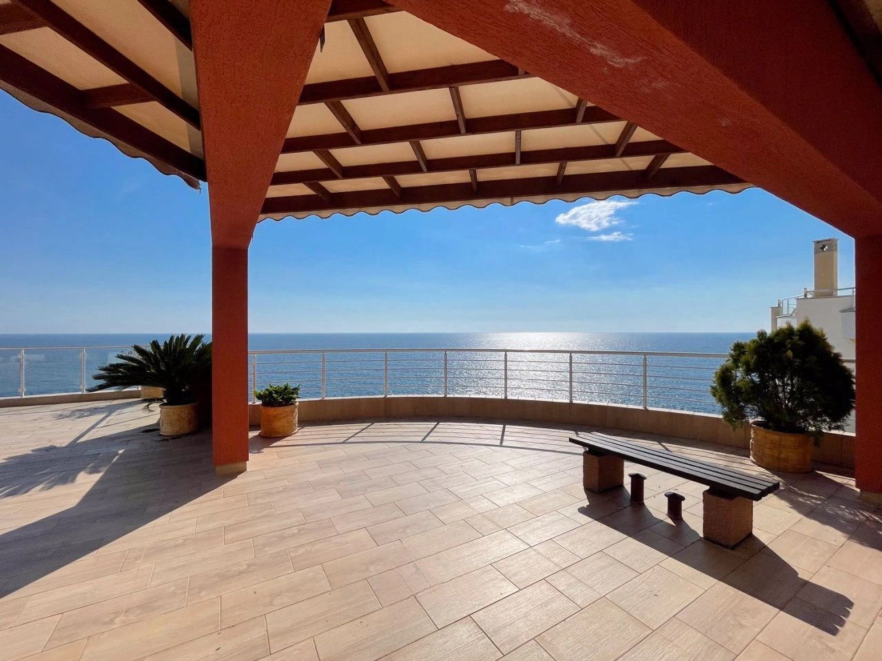 Appartement de 242 m2 sur la Riviera de Bar