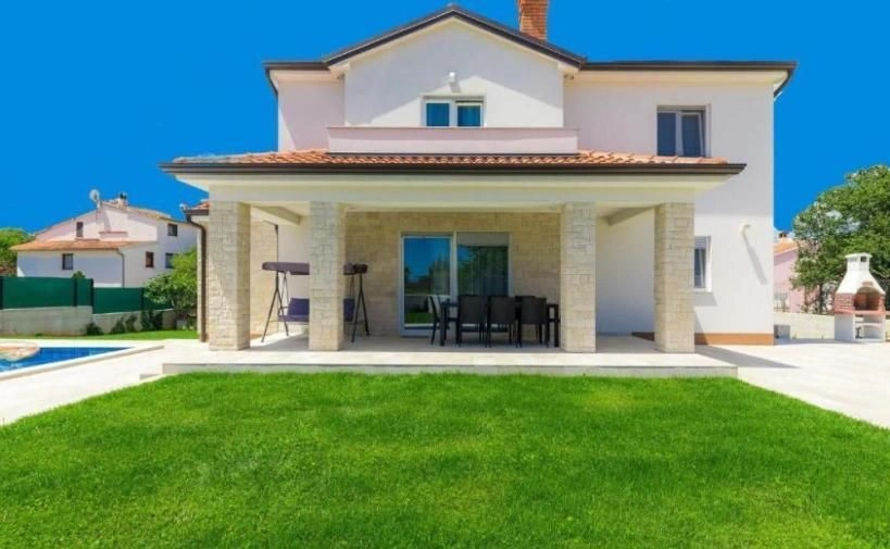 Villa 3+1 dans la banlieue de Porec
