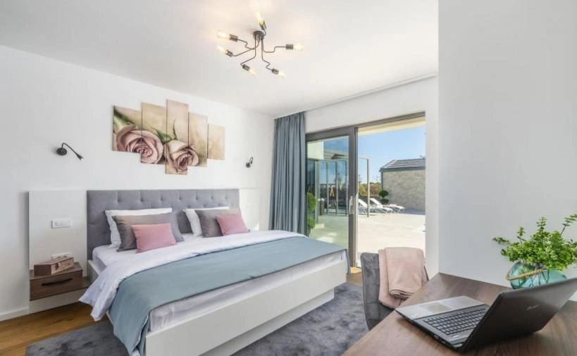 Moderne 5+1 Villa im Stadtteil Motovun