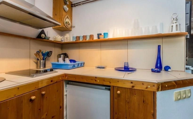 Steinvilla mit Garten und Swimmingpool