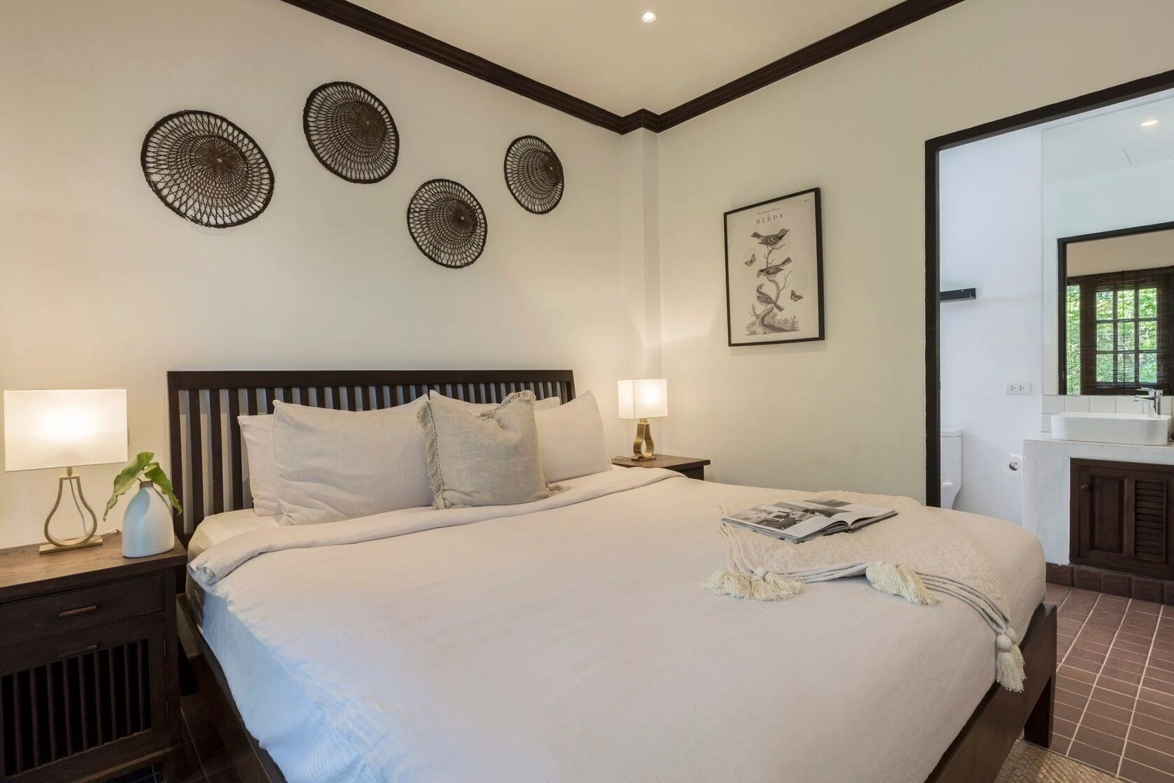 ویلا دنج 2+1 با استخر و منظره کوهستان