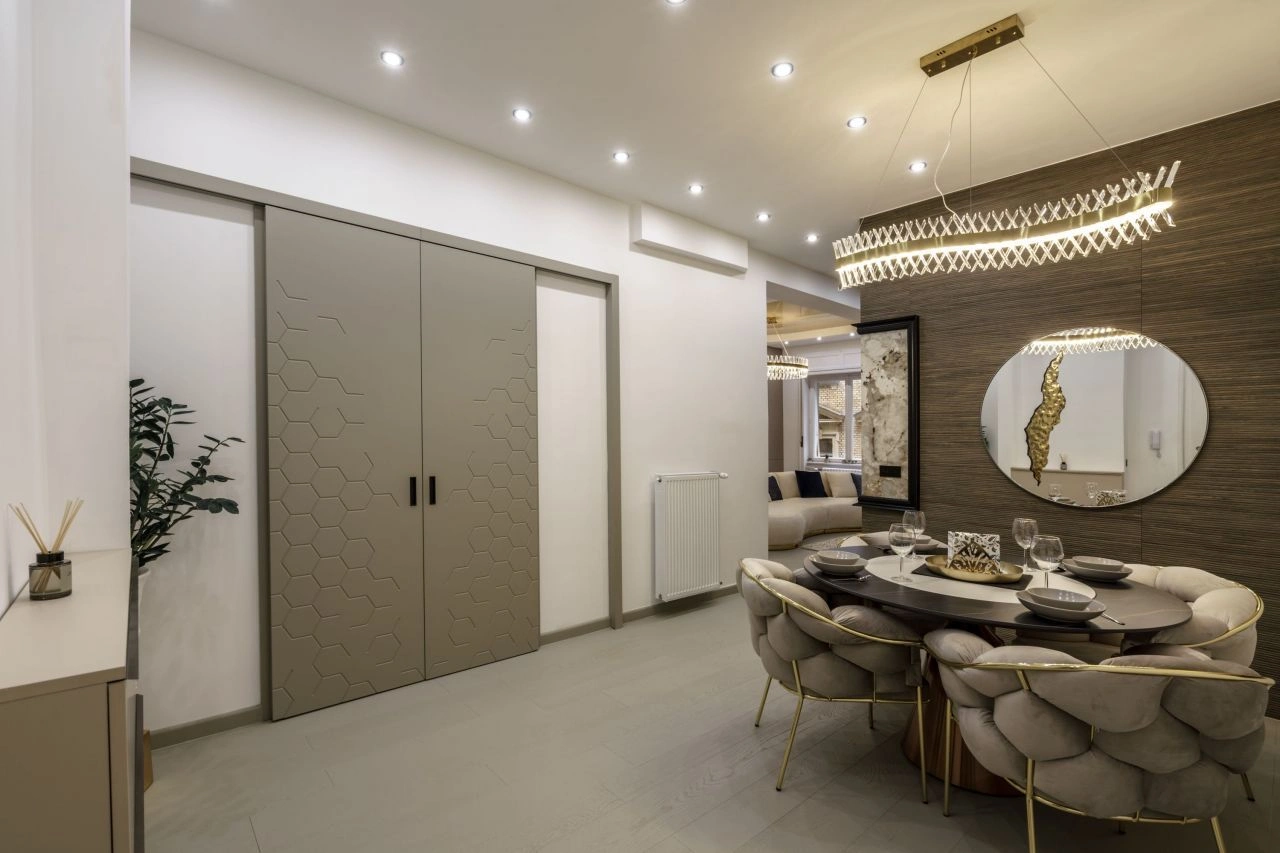 Apartment 2+1 near the Danube and the Central Market in Budapest, 75m2