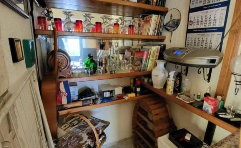 Gemütliches 3+1 Haus in Krasa, Dobrinj auf der Insel Krk, verbunden durch eine Brücke mit dem Festland.