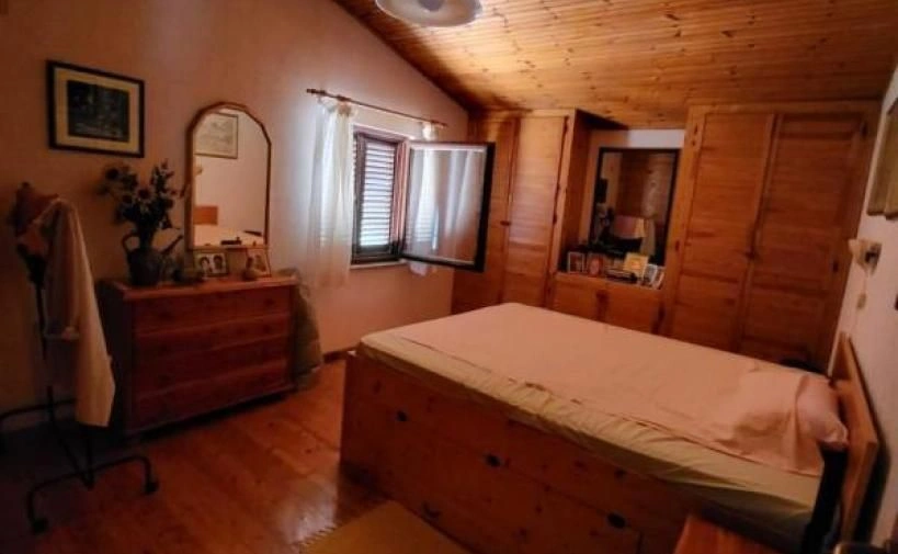 Gemütliches 3+1 Haus in Krasa, Dobrinj auf der Insel Krk, verbunden durch eine Brücke mit dem Festland.