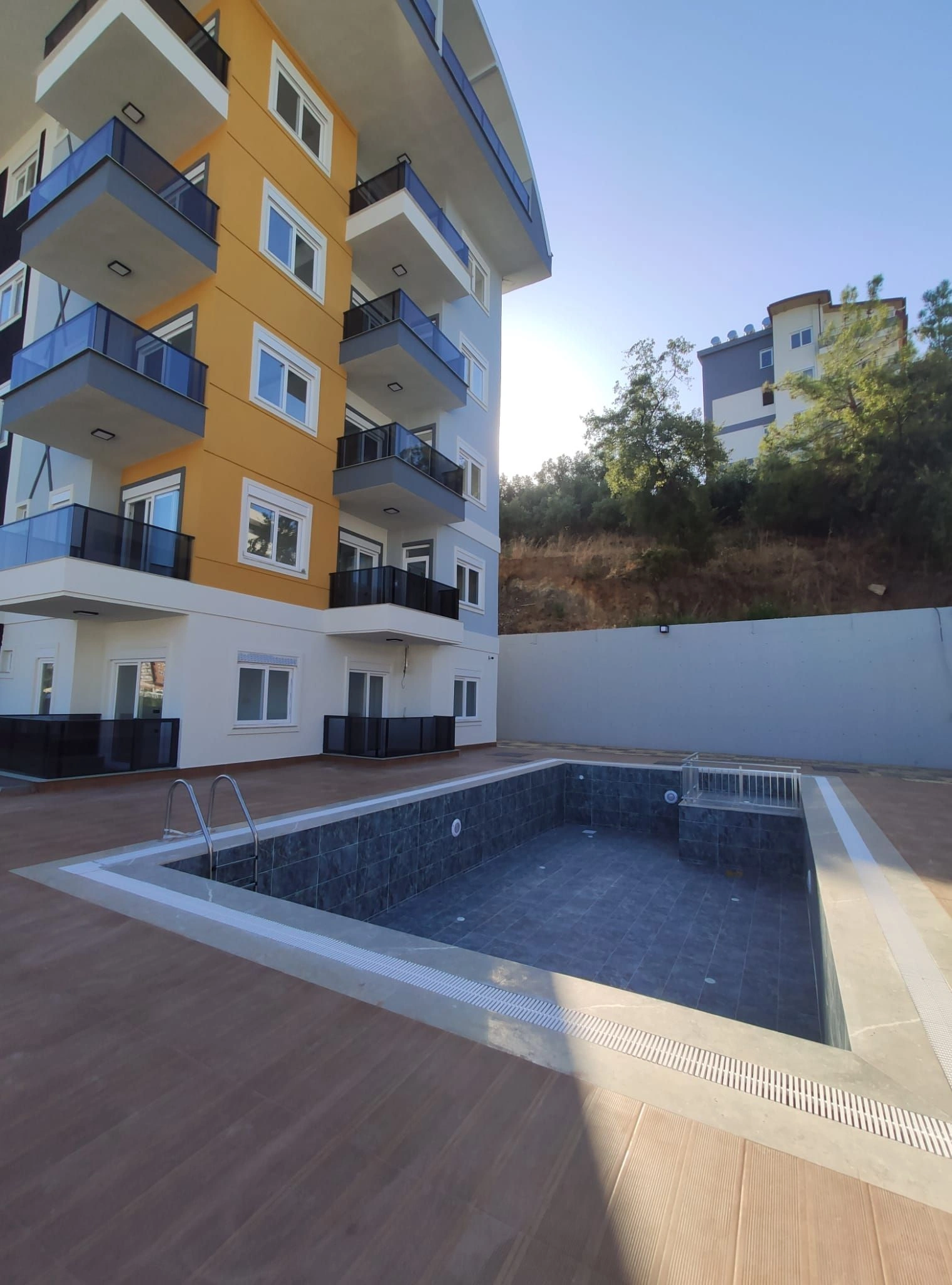 Nuevos apartamentos de 1+1 en Konakli del propietario