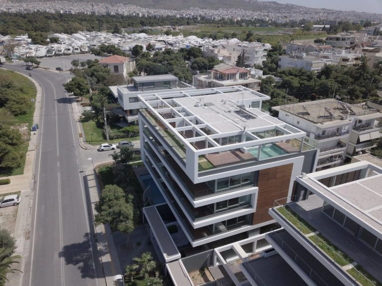 مجمع يتكون من 6 شقق في مدينة أثينا، اليونان