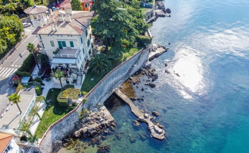 Luxury villa 3+1 on the top of Lovran