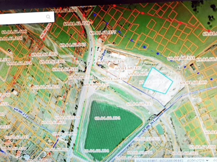 قطعة أرض. سورامي