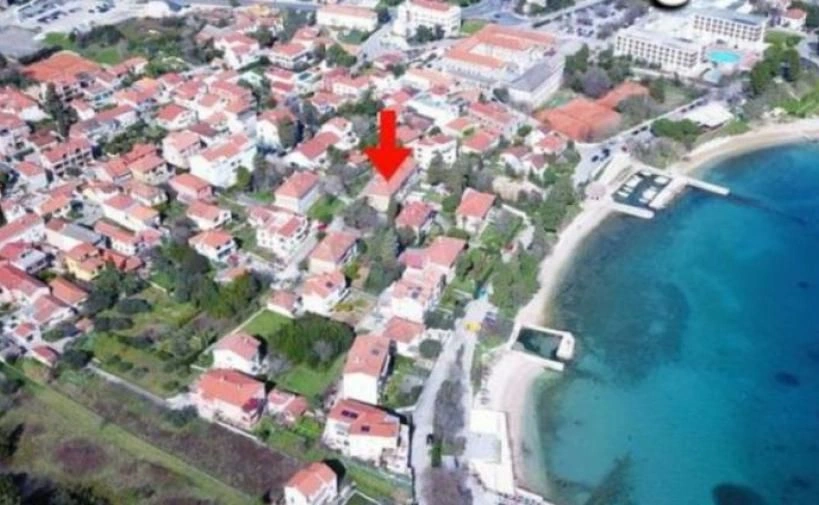 扎达尔海边 2+1 复式