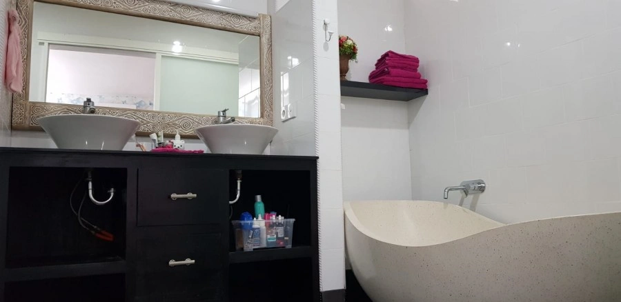 Villa of 150 m2 with swimming pool