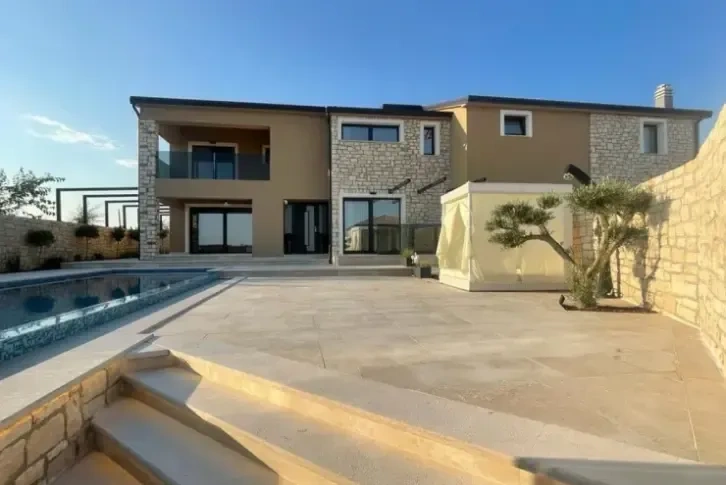 Magnificent villa with a view of nature of 146.42 m2, on the Istrian peninsula