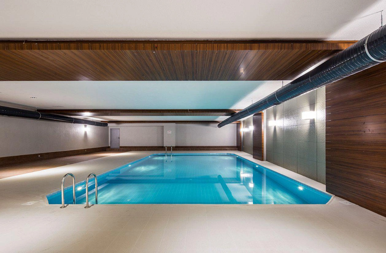 آپارتمانهایی در یک مجتمع مسکونی مدرن در استانبول، ترکیه