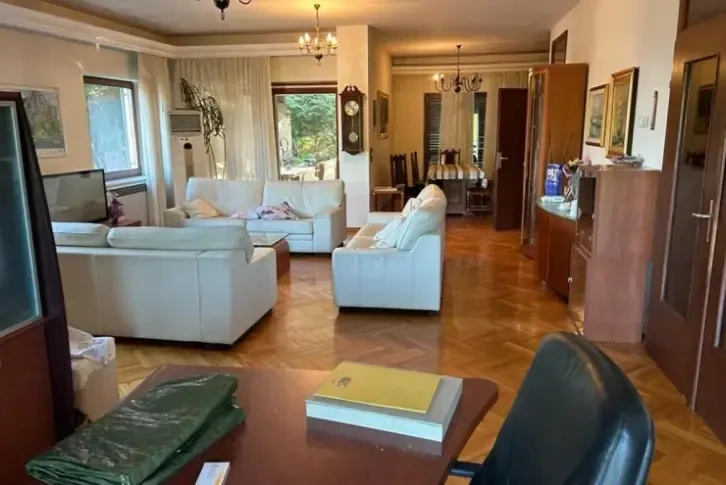 Villa con vistas panorámicas en una zona prestigiosa de Zagreb