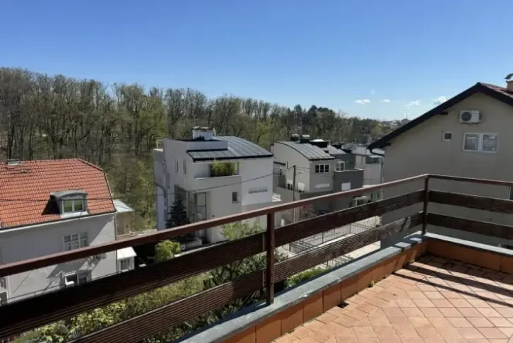 Villa con vistas panorámicas en una zona prestigiosa de Zagreb