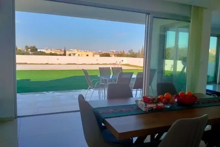 Modernes Haus 210 m2 in Famagusta