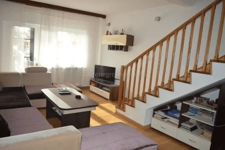 فيلا مع حديقة وكراج على الصف الأول من البحر في بيجيلا