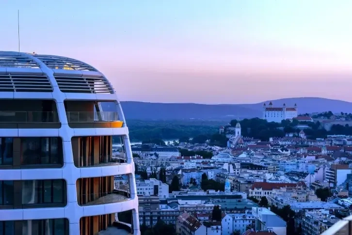 Apartamento de lujo en una prestigiosa residencia en Bratislava - 460,000 €