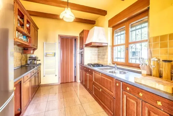 Villa com garagem fechada e terraço em Zagreb - 670.000 €