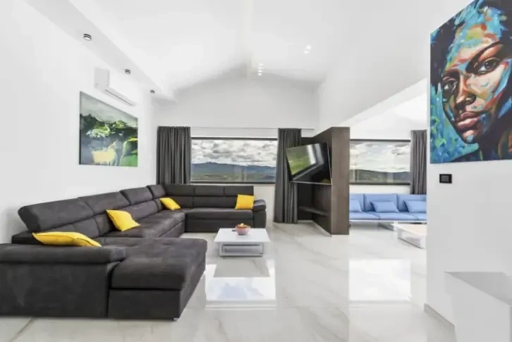 Villa with a panoramic view of the city of 280 sq.m in Istra, Croatia