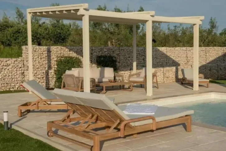 Luxury villa in the vicinity of the city of 320 sq.m in Istra, Croatia